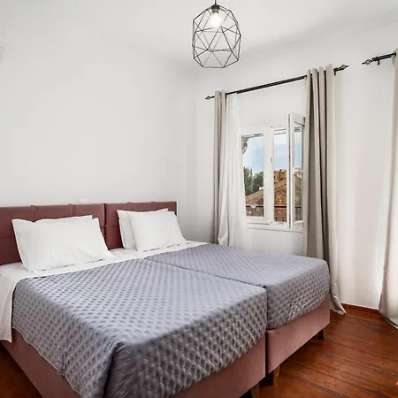 Ferienhaus Eveniki House *