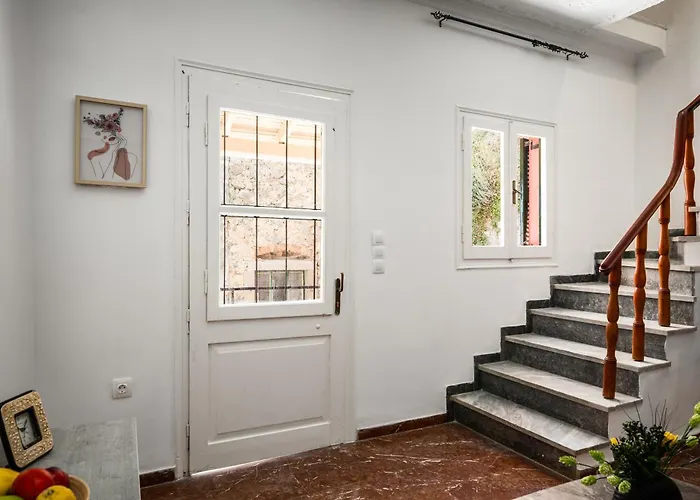 Eveniki House Holiday home *